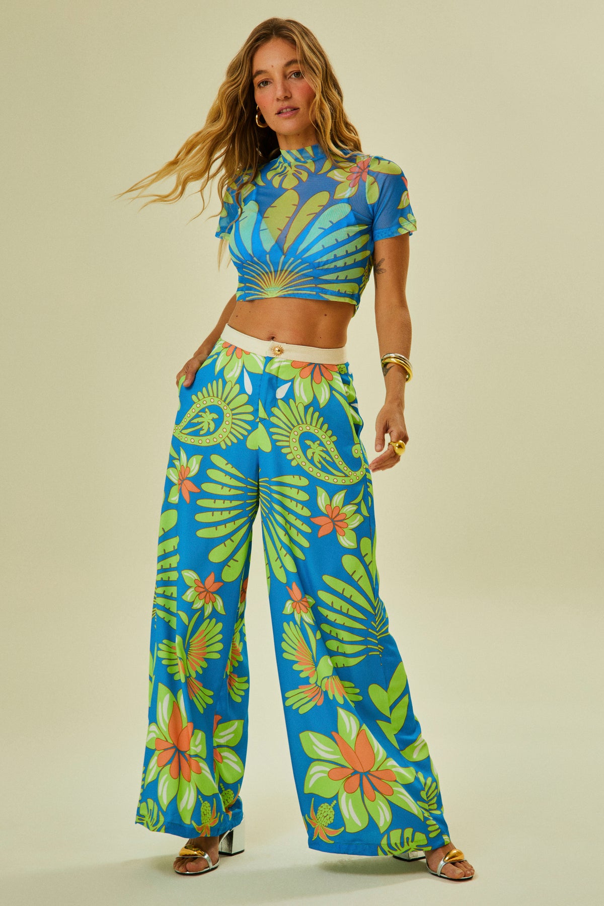 Blusa Cropped Em Tule Lenco Floral