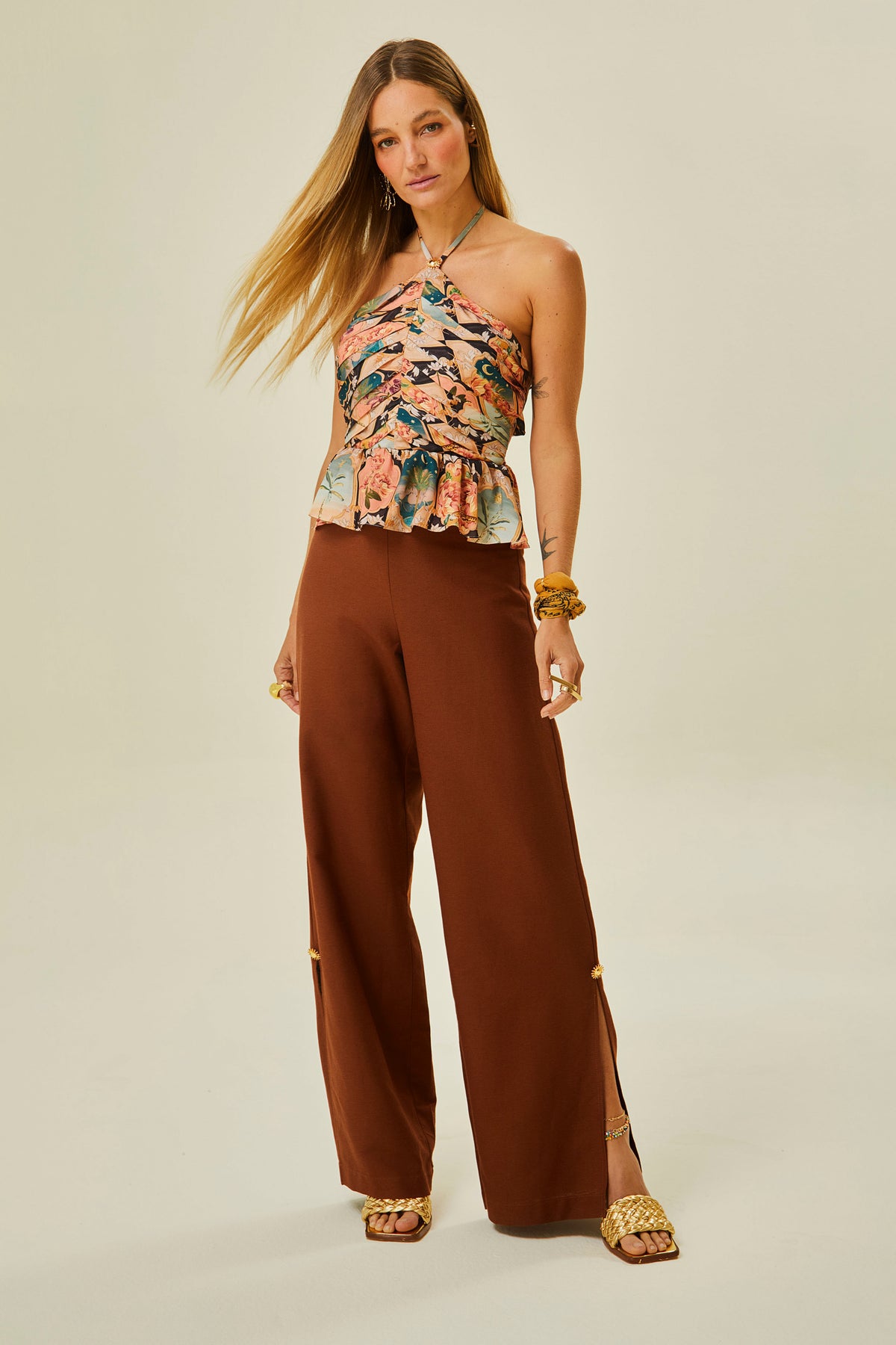 Blusa Busto Detalhado Floral Celestial